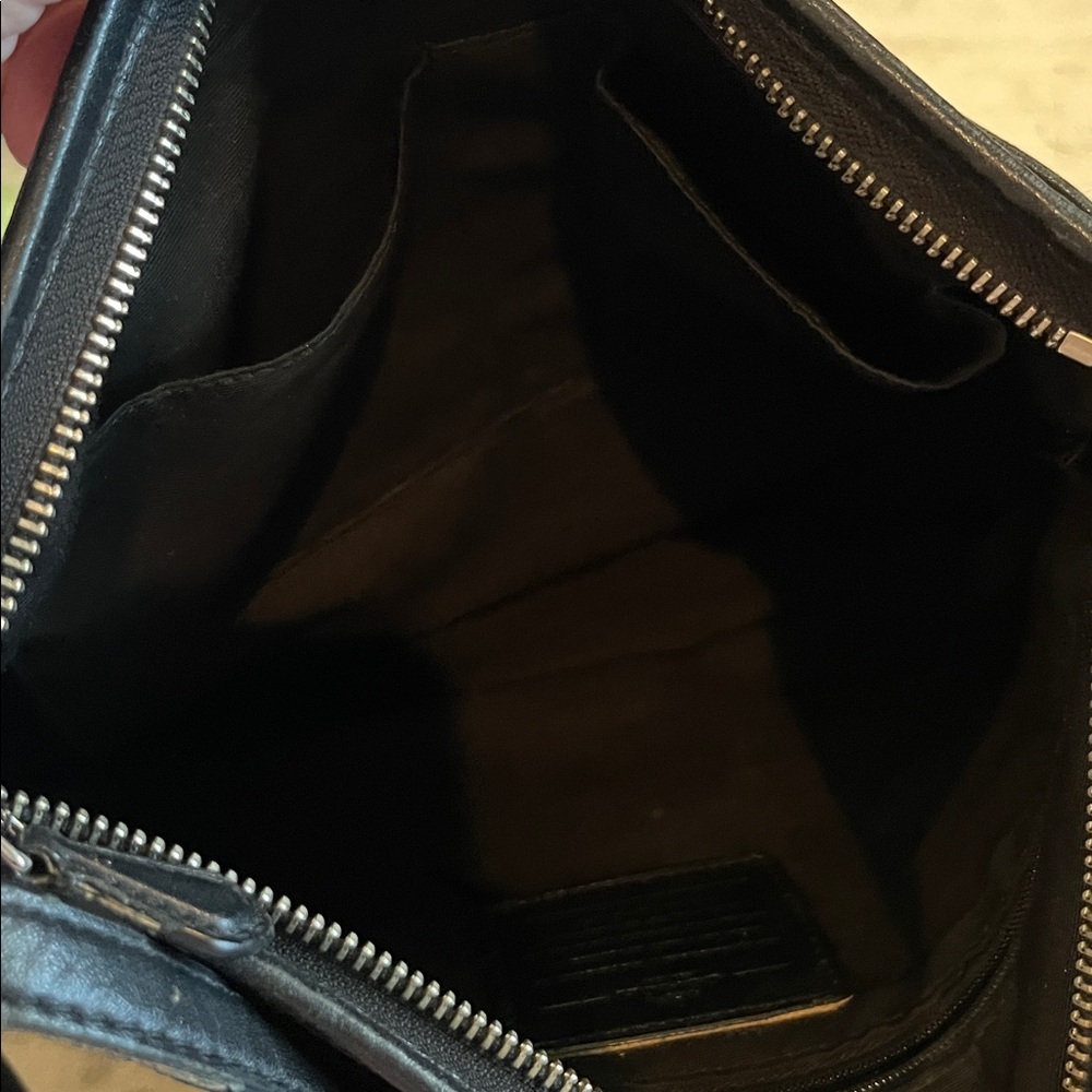 Coach signature logo black crossbody bag in black - Picture 6 of 8